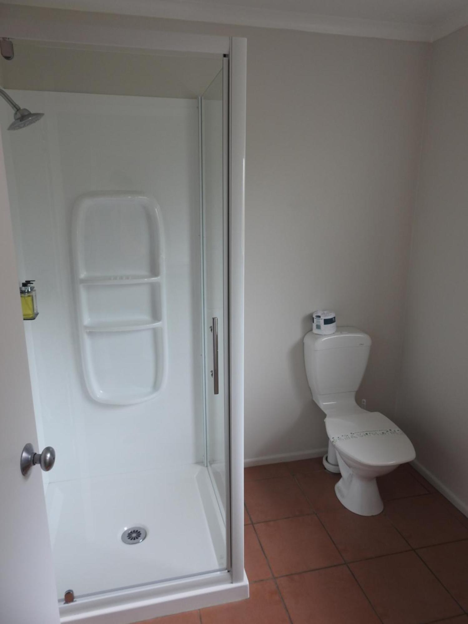 Tudor Lodge Motel Hawera Kültér fotó
